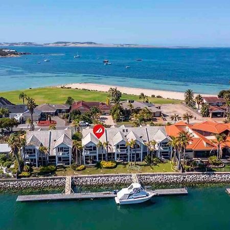 The Blacklighters-Waterfront Retreat Port Lincoln Ngoại thất bức ảnh
