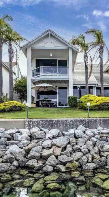 The Blacklighters-Waterfront Retreat Port Lincoln Ngoại thất bức ảnh